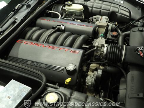 Used 2001 Chevrolet Corvette Grand Sport w/ Preferred Equipment Group2 RWD image 32