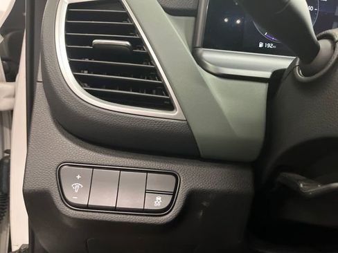 Certified 2024 Kia Seltos SX image 19