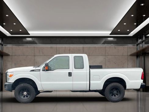 Used 2016 Ford F250 XL w/ Power Equipment Group image 2