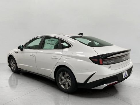 New 2026 Hyundai Sonata SE FWD image 6