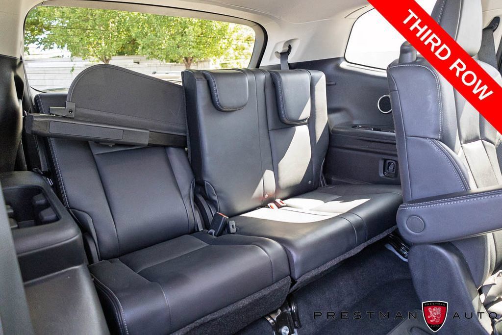 Used 2024 Subaru Ascent Limited w/ Technology Package AWD/4WD image 5