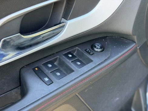 Used 2010 Chevrolet Equinox LT w/ Vehicle Interface Package image 16