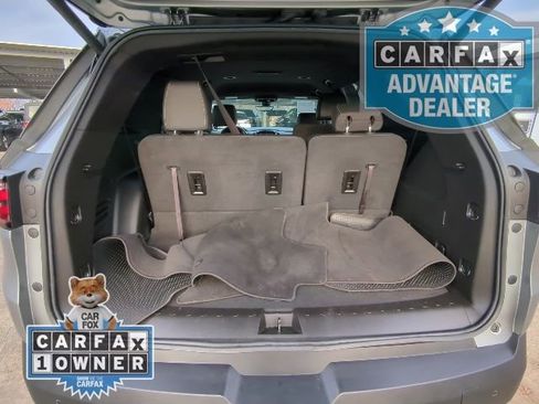 Used 2023 Chevrolet Traverse LT w/ LT Premium Package image 21