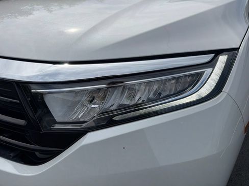 Certified 2024 Honda Odyssey Touring image 9