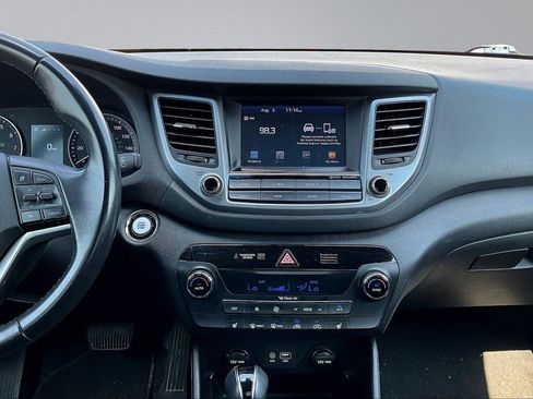 Used 2018 Hyundai Tucson Sport AWD/4WD image 9