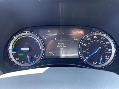 Used 2020 Toyota Highlander Limited FWD image 20
