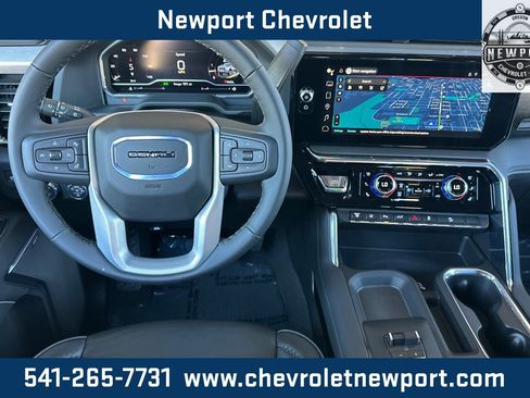 New 2025 GMC Sierra 3500 Denali w/ Technology Package image 12