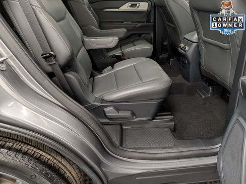 Used 2025 Ford Explorer Active w/ Active Comfort Package AWD/4WD image 35