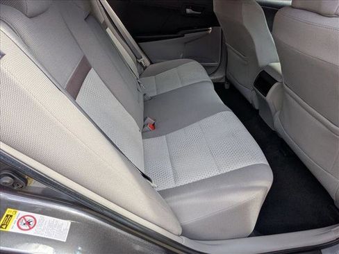 Used 2012 Toyota Camry LE image 16