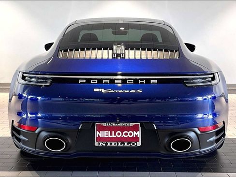 Used 2024 Porsche 911 Carrera 4S AWD/4WD image 9