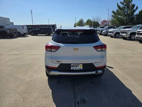 Used 2025 Chevrolet TrailBlazer LT AWD/4WD image 11