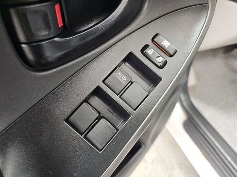 Used 2012 Toyota RAV4 Base image 13