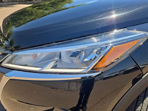Certified 2025 Nissan Kicks Play S FWD image 29