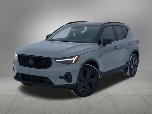 Used 2026 Volvo XC40 B5 Ultra w/ Protection Package Premier AWD/4WD image 1