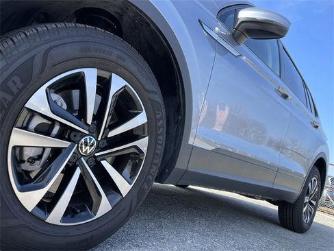 Used 2024 Volkswagen Tiguan S image 11