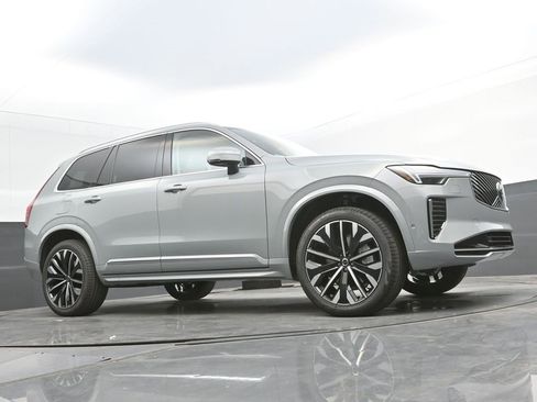 New 2026 Volvo XC90 B6 Ultra image 23