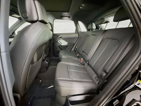 New 2025 Audi Q3 2.0T Premium image 24