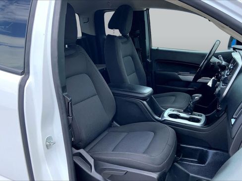 Used 2022 Chevrolet Colorado LT w/ Fleet Safety Package RWD image 8