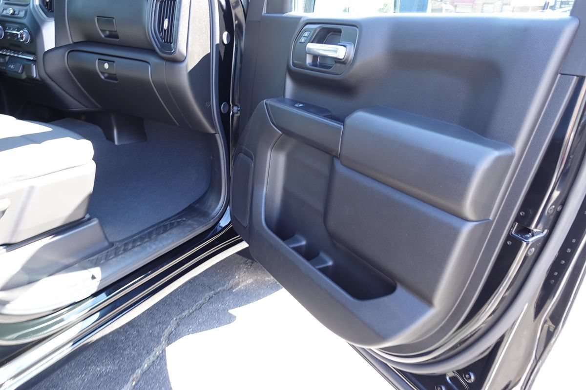 Used 2024 Chevrolet Silverado 1500 Custom AWD/4WD image 31