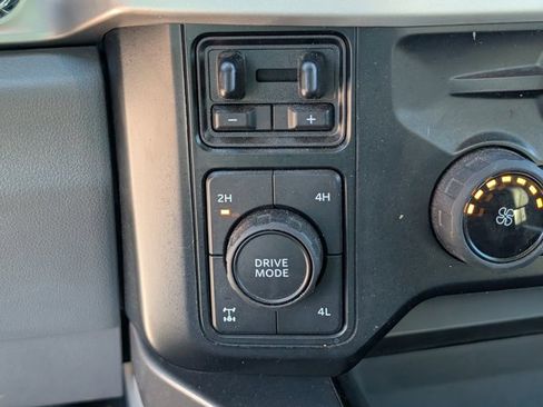 Used 2023 Ford F250 XLT w/ Black Appearance Package image 27