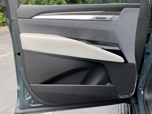 Used 2025 Cadillac Escalade V w/ LPO, Floor Liner Package AWD/4WD image 15