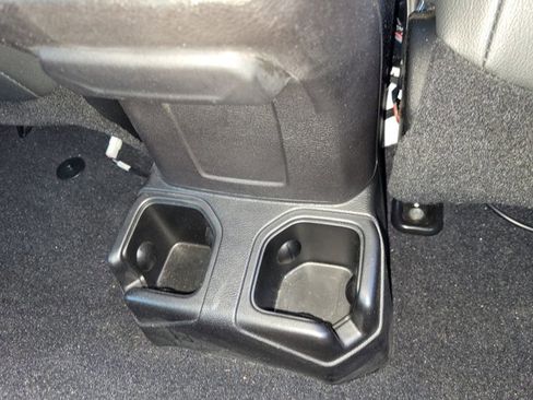 Certified 2020 Jeep Wrangler Sport image 19