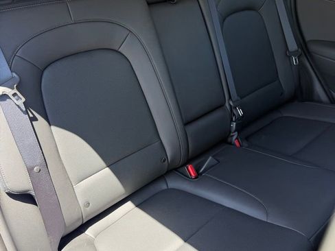 Used 2022 Hyundai Kona Limited FWD image 24