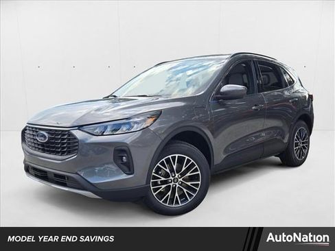 New 2025 Ford Escape SE image 1