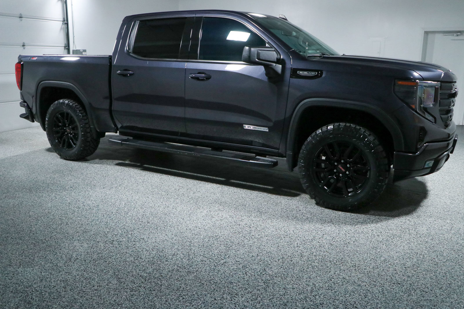 Used 2022 GMC Sierra 1500 Elevation AWD/4WD image 7