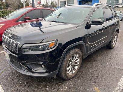 Used 2019 Jeep Cherokee Latitude Plus w/ Comfort/Convenience Group