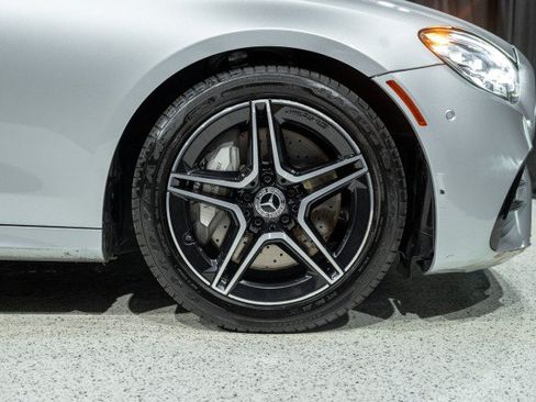 Used 2022 Mercedes-Benz E 350 Sedan image 7
