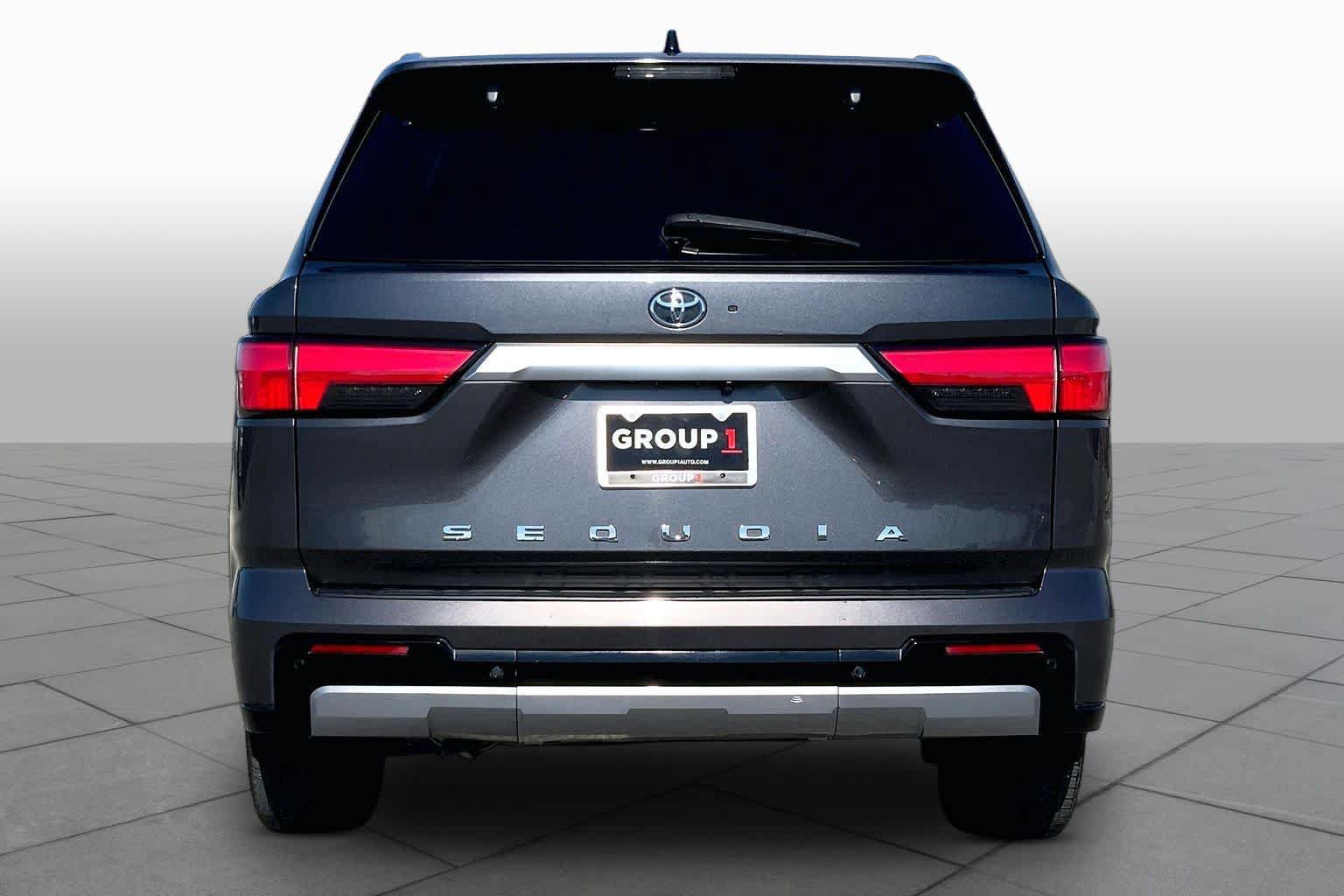 Used 2023 Toyota Sequoia Capstone AWD/4WD image 5