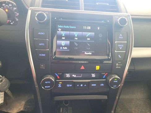 Used 2017 Toyota Camry XSE image 11