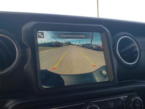 Used 2021 Jeep Gladiator Overland w/ Popular Equipment Package image 28