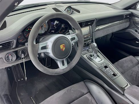 Certified 2015 Porsche 911 Carrera GTS image 3
