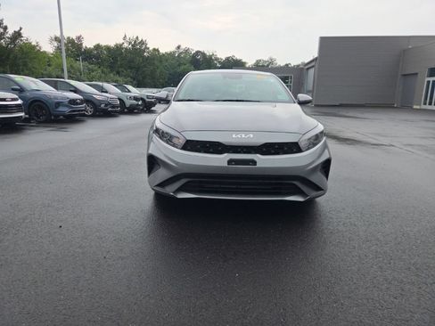 Used 2024 Kia Forte LXS w/ LXS Technology Package FWD image 2