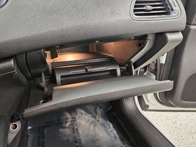 Used 2015 Chrysler 200 S w/ Comfort Group FWD image 20