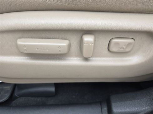 Used 2021 Honda Pilot Touring image 19