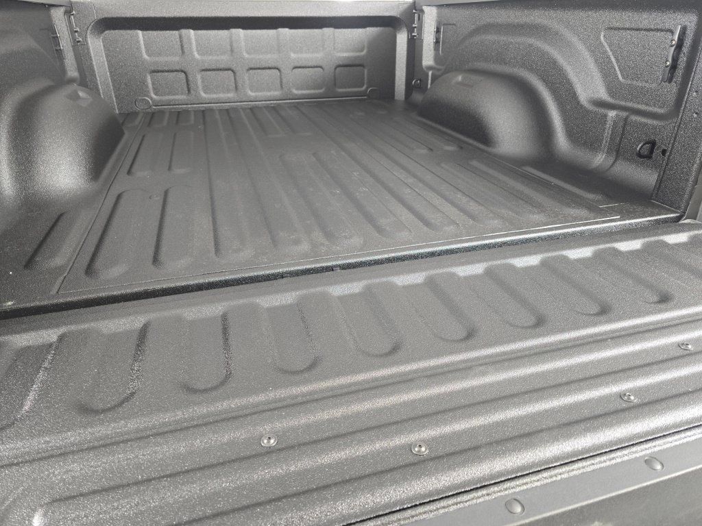 New 2026 RAM 2500 Laramie w/ Night Edition AWD/4WD image 21