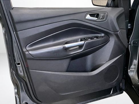 Used 2018 Ford Escape SE w/ SE Sport Appearance Package FWD image 20