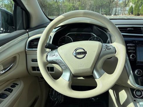 Used 2017 Nissan Murano S w/ Navigation Package AWD/4WD image 14
