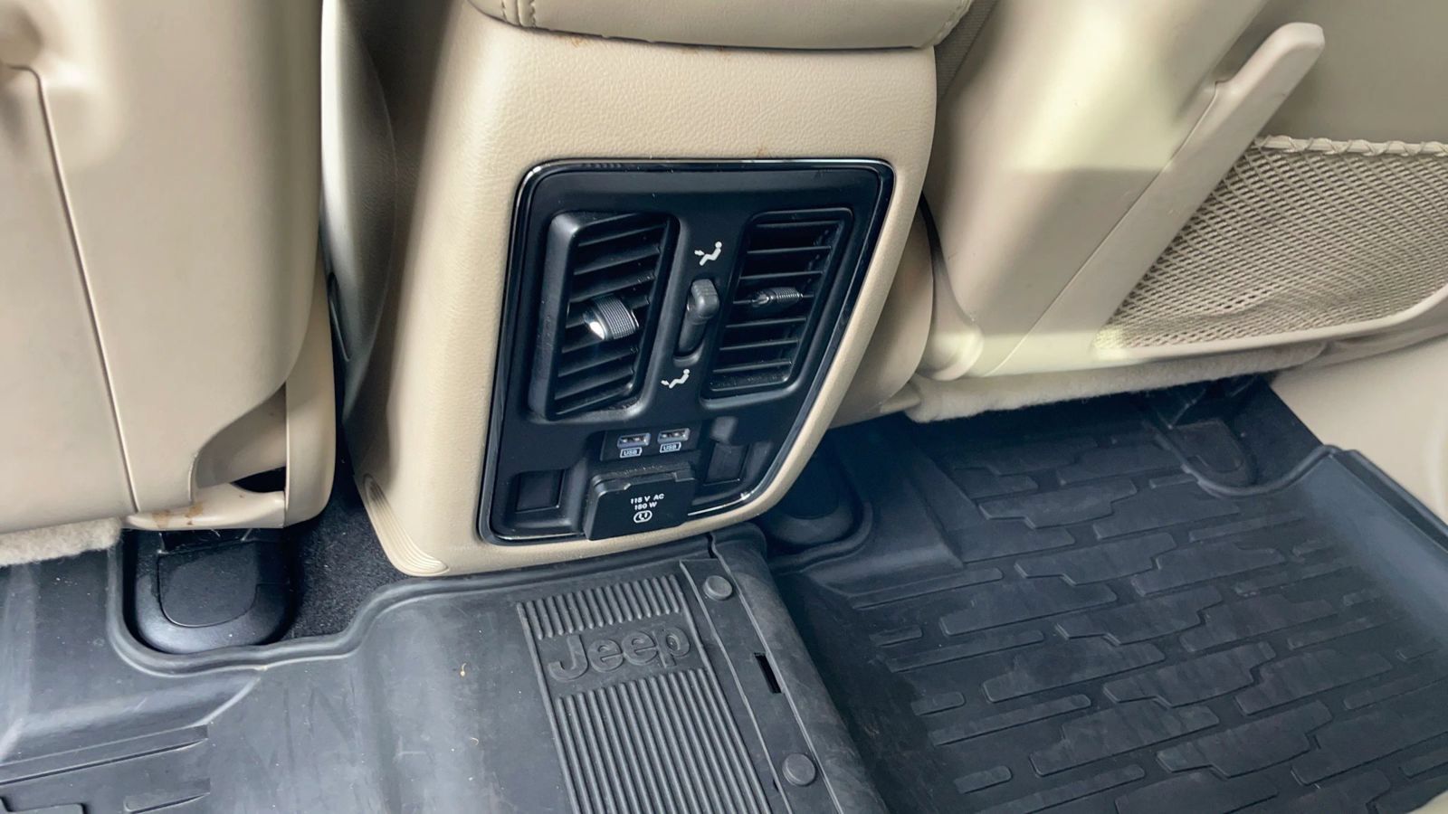 Used 2019 Jeep Grand Cherokee Limited AWD/4WD image 23