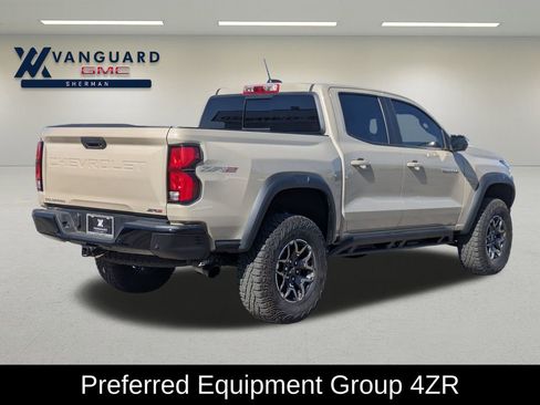 Used 2023 Chevrolet Colorado ZR2 w/ ZR2 Convenience Package III image 5