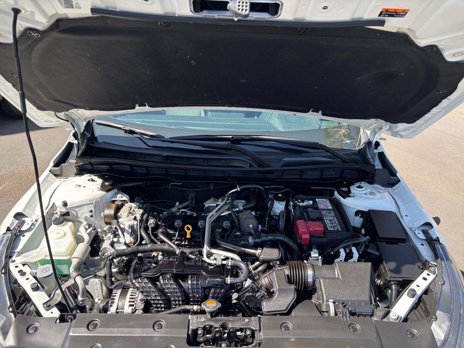 Used 2025 Nissan Altima 2.5 SV FWD image 31