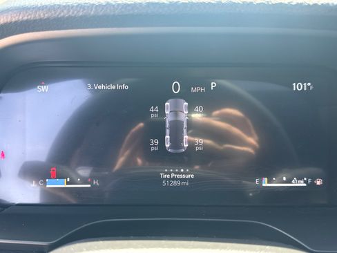 Certified 2025 Jeep Grand Cherokee Altitude AWD/4WD image 33