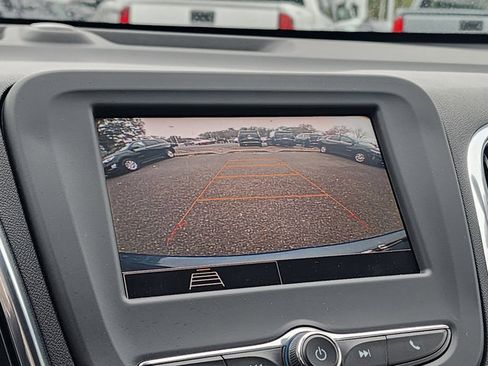 Certified 2024 Chevrolet Equinox LS image 10