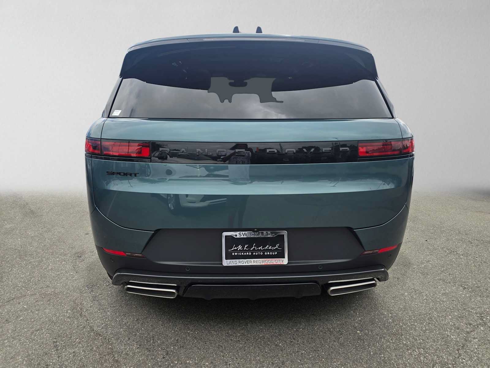 New 2027 Land Rover Range Rover Sport SE AWD/4WD image 4