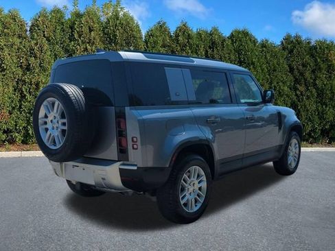 Used 2024 Land Rover Defender 110 S AWD/4WD image 4