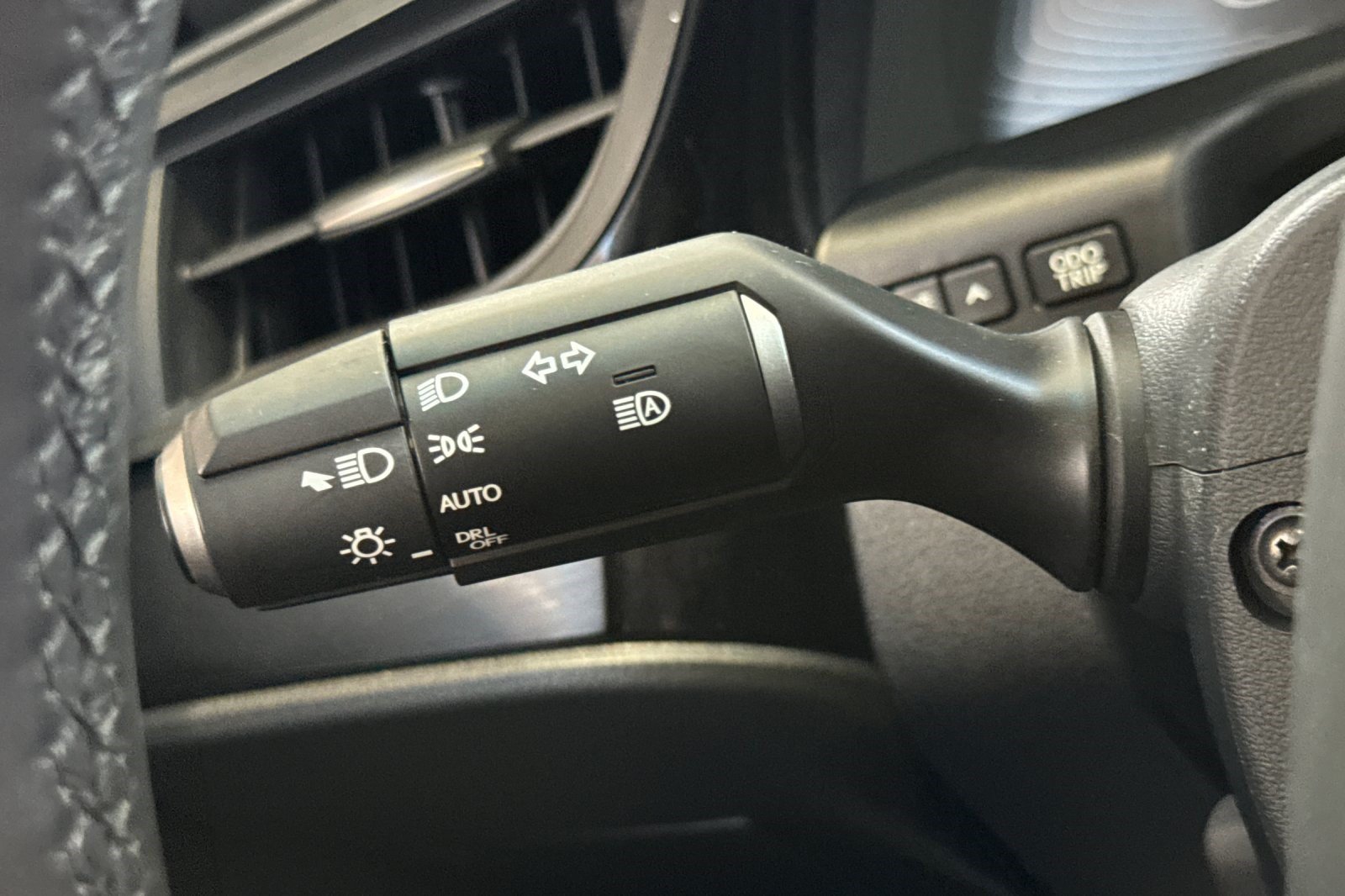 Certified 2025 Lexus ES 300h w/ Premium Package FWD image 31