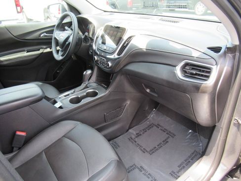 Certified 2018 Chevrolet Equinox Premier FWD image 11